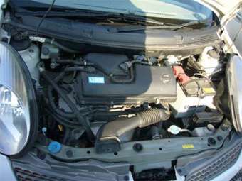 2004 Nissan March Photos