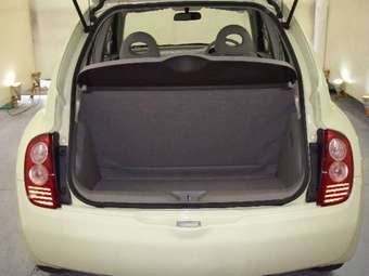 2004 Nissan March Photos