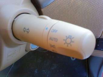 2004 Nissan March Pictures