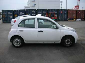 2004 Nissan March Pictures