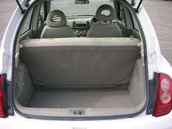 2004 Nissan March Photos