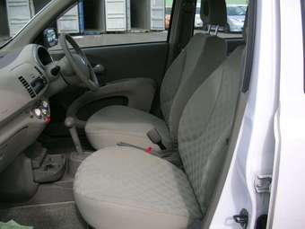 2004 Nissan March Photos