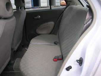 2004 Nissan March Pictures