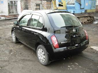 2004 Nissan March Pictures