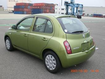 2004 Nissan March Photos