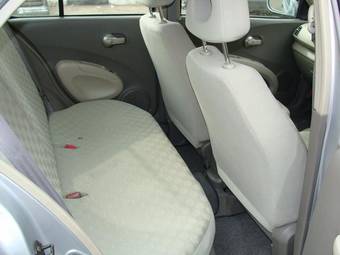 2004 Nissan March Pictures