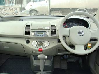 2004 Nissan March Pics