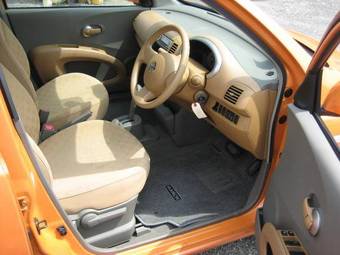 2004 Nissan March Pictures