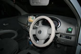 2004 Nissan March Pictures