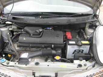 2004 Nissan March Photos