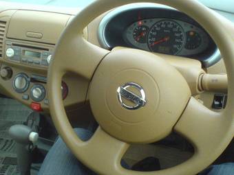 2004 Nissan March Pictures