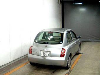 2004 Nissan March Pics