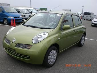 2004 Nissan March Pictures