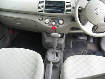 2004 Nissan March Pictures