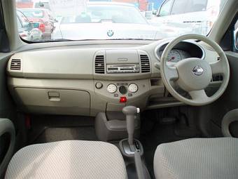 2004 Nissan March Photos