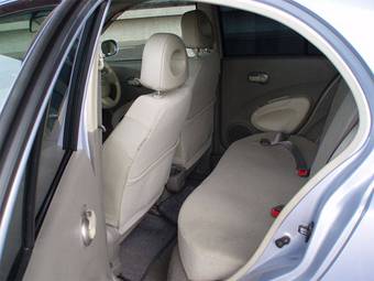 2004 Nissan March Photos