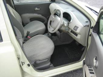 2004 Nissan March Pictures