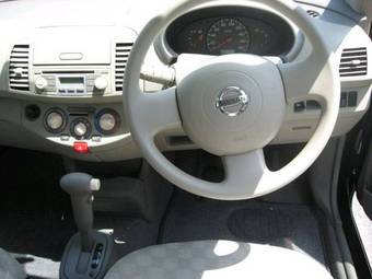 2004 Nissan March Photos