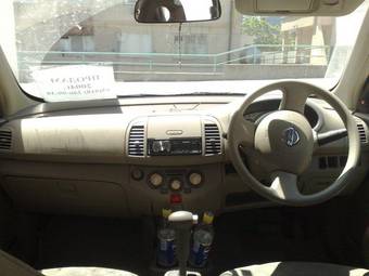 2004 Nissan March Photos
