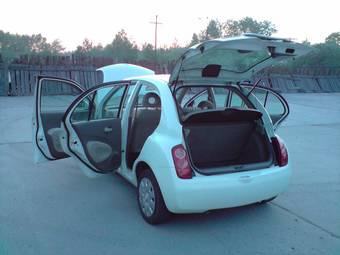 2004 Nissan March Pictures