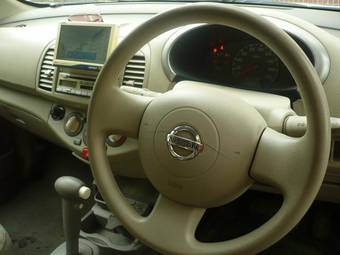 2004 Nissan March Photos