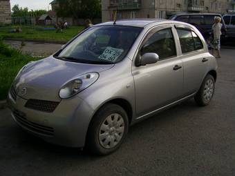 2004 Nissan March Pictures