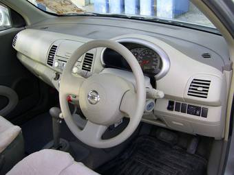 2004 Nissan March Photos
