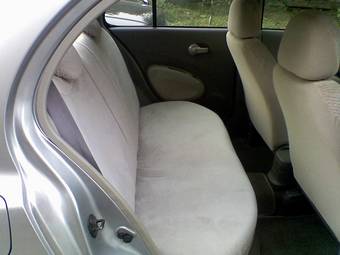 2004 Nissan March Photos