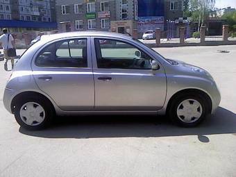 2004 Nissan March Images