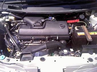 2004 Nissan March Pictures