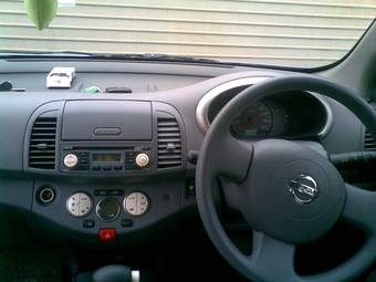 2004 Nissan March Photos