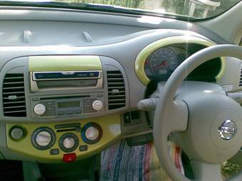 2004 Nissan March Photos