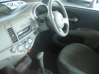 2004 Nissan March Pictures