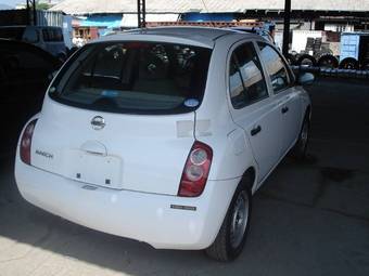 2004 Nissan March Pictures