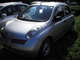 2004 Nissan March Photos