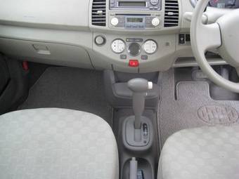 2004 Nissan March Images