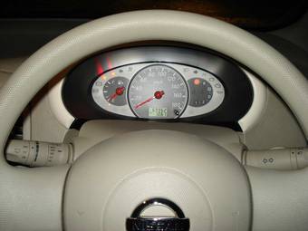 2004 Nissan March Photos