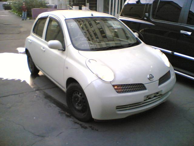 2005 Nissan March