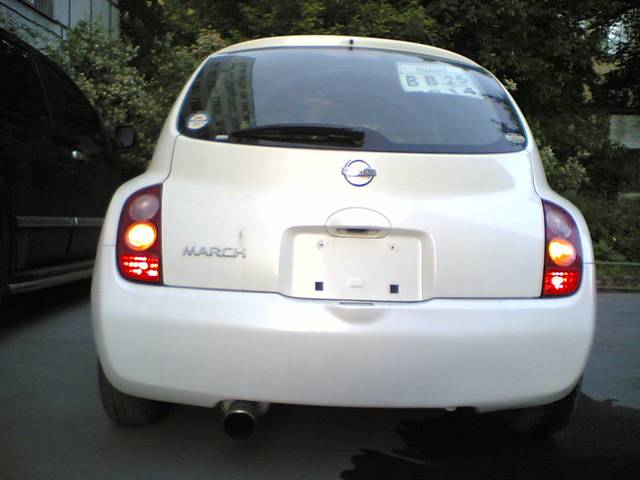2005 Nissan March