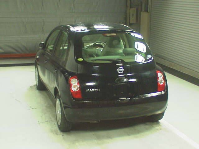 2005 Nissan March