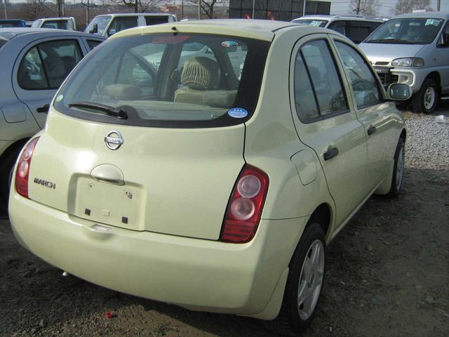 2005 Nissan March