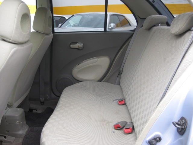 2005 Nissan March