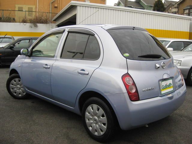 2005 Nissan March