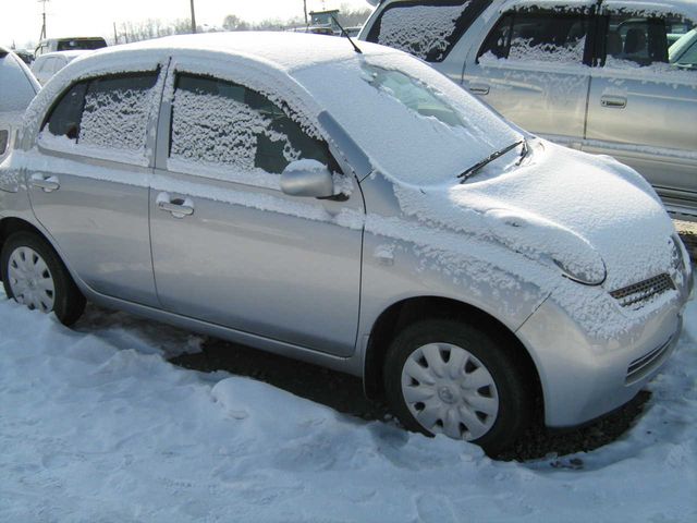 2005 Nissan March