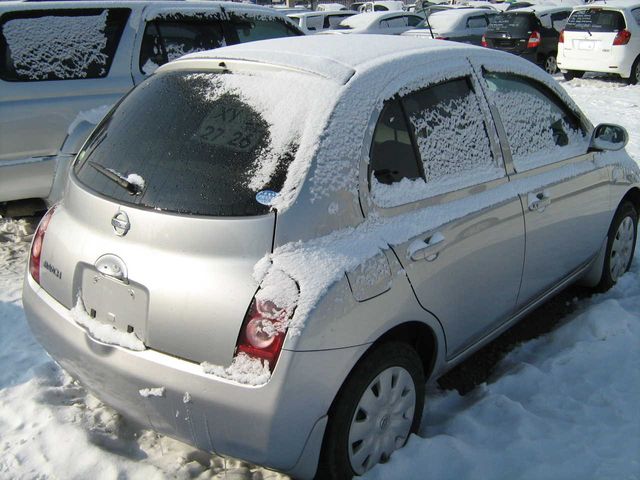2005 Nissan March