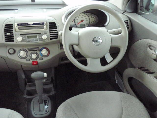 2005 Nissan March