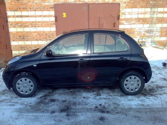 2005 Nissan March