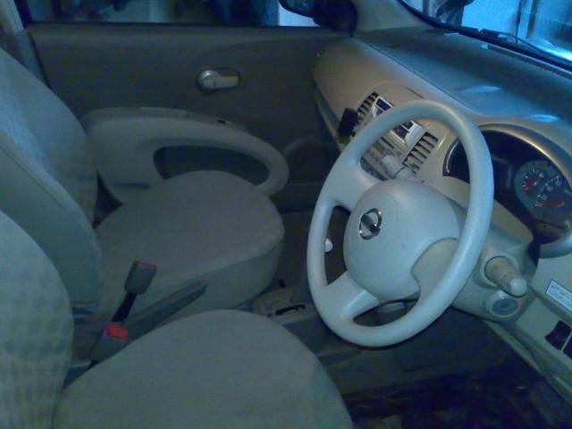 2005 Nissan March