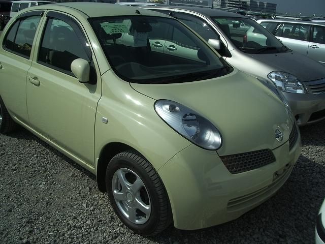 2005 Nissan March