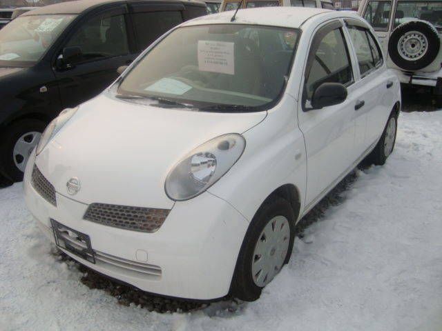 2005 Nissan March